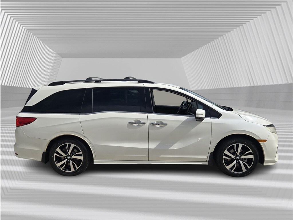 Used 2018 Honda Odyssey Elite Minivan/Van