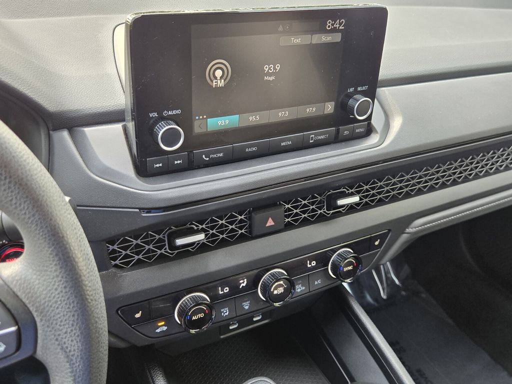 2024 Honda Accord EX - Photo 20