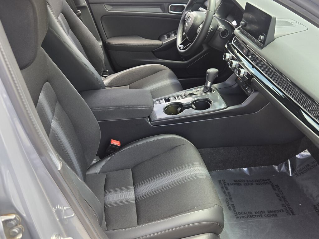 2025 Honda Civic Sport - Photo 17
