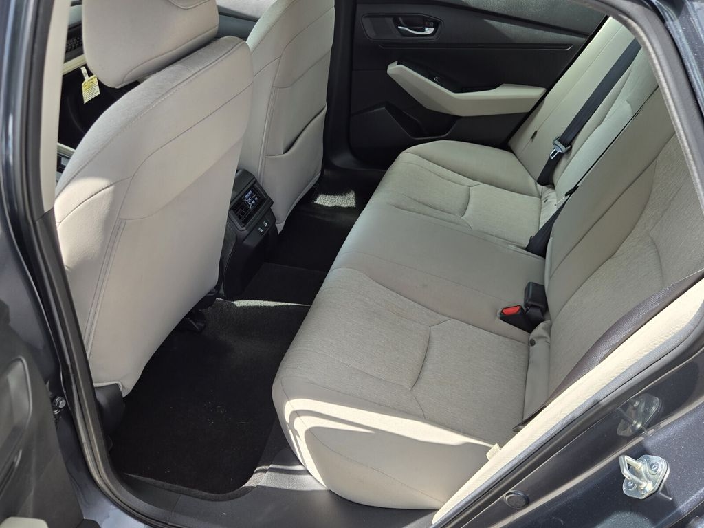 2025 Honda Accord LX - Photo 11
