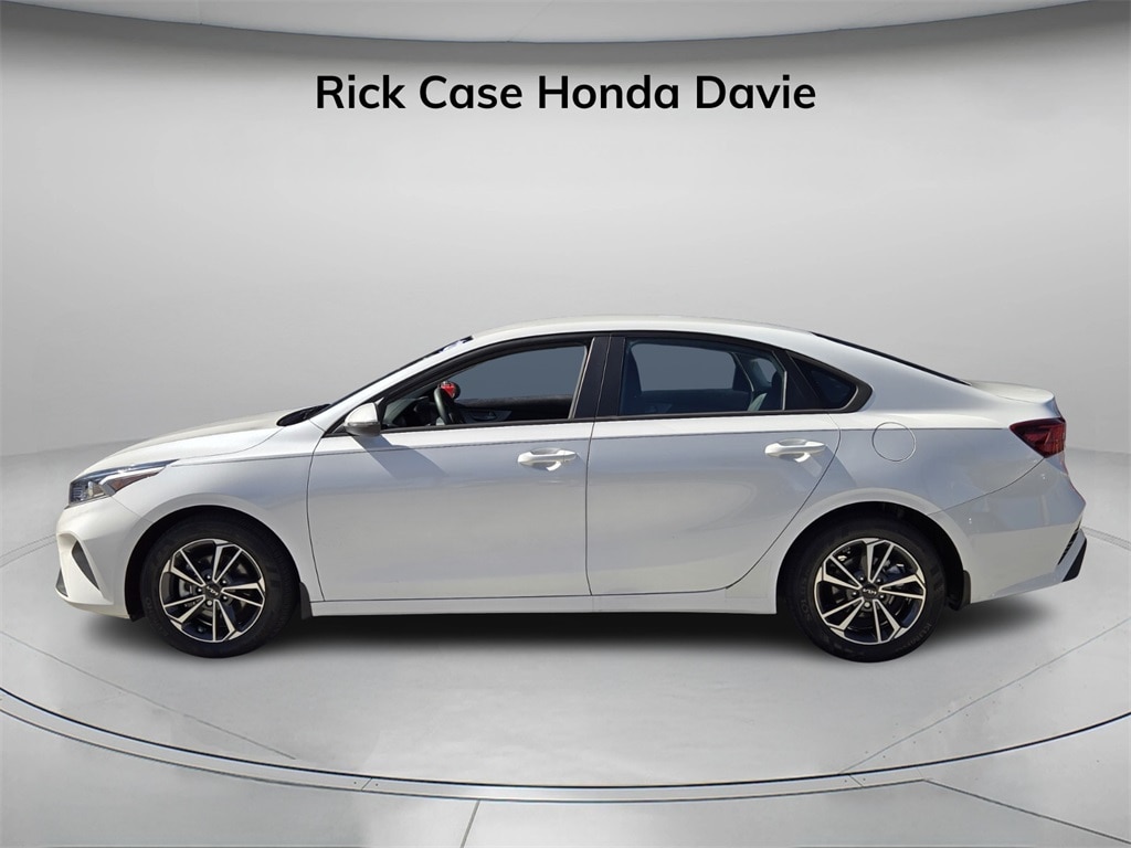 Used 2022 Kia Forte LXS Sedan