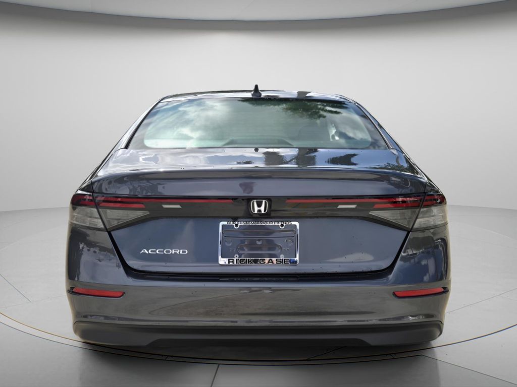 2025 Honda Accord LX - Photo 6