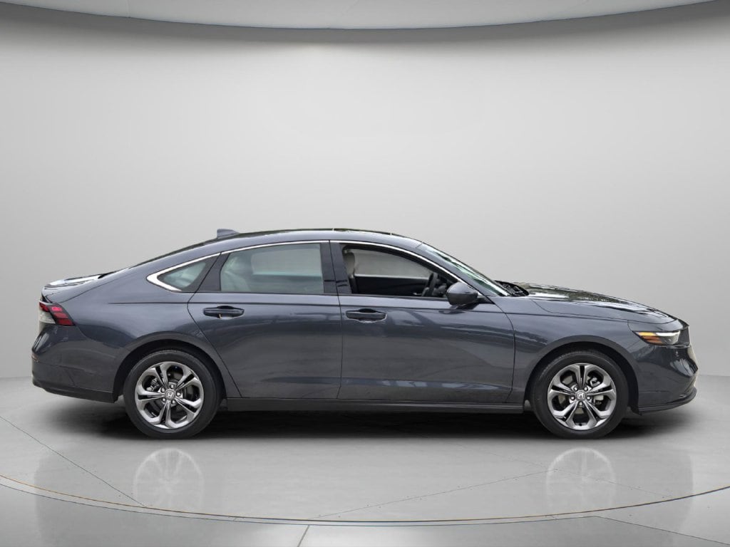 Used 2024 Honda Accord EX Sedan