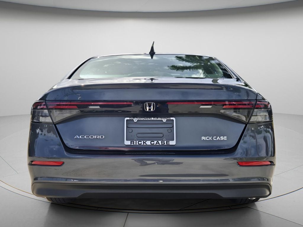 2024 Honda Accord LX - Photo 6
