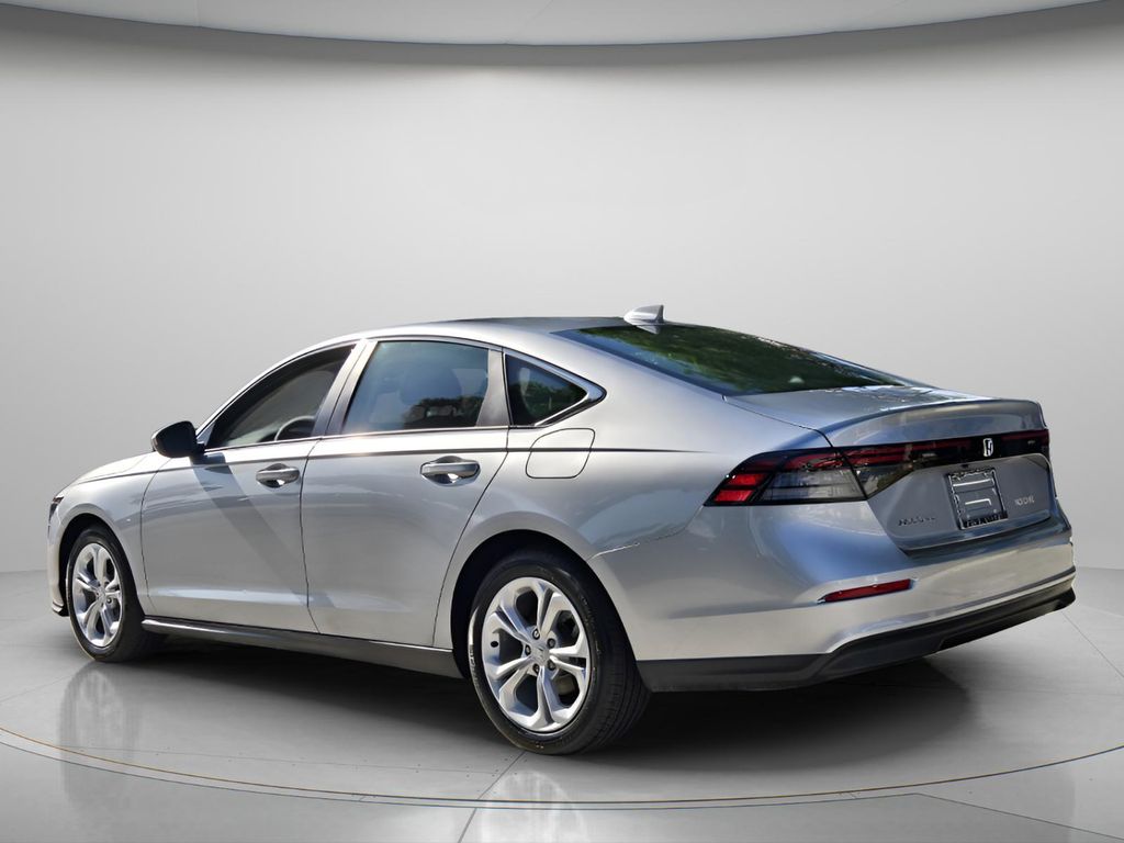 2025 Honda Accord LX - Photo 7
