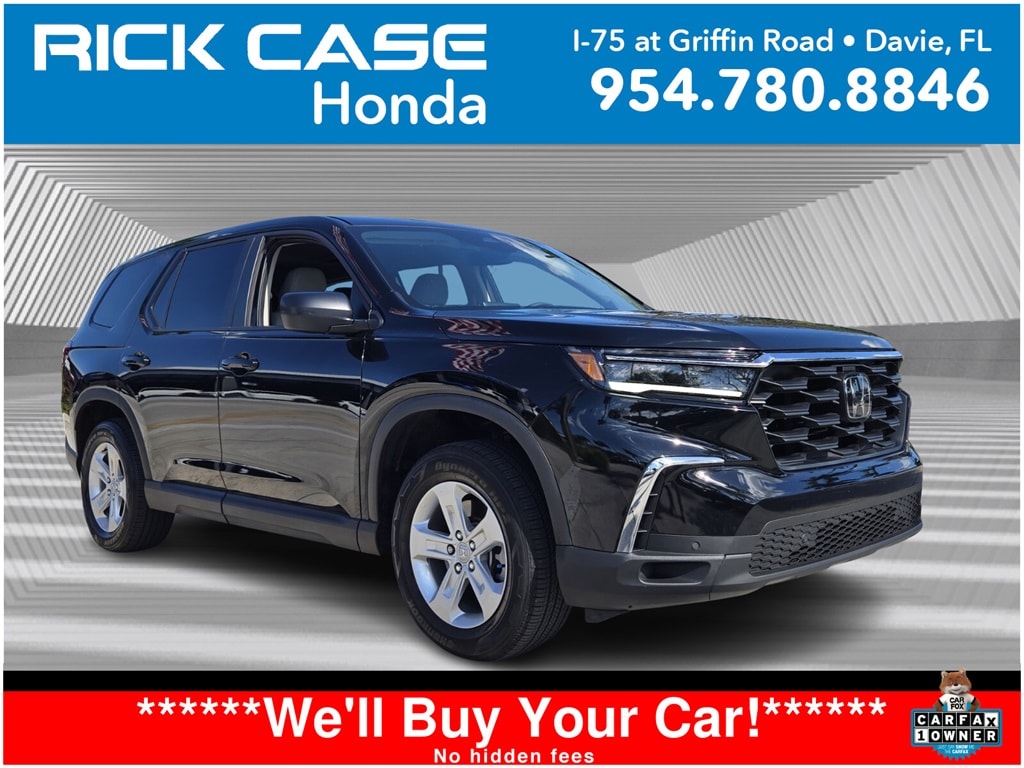 Used 2023 Honda Pilot LX SUV