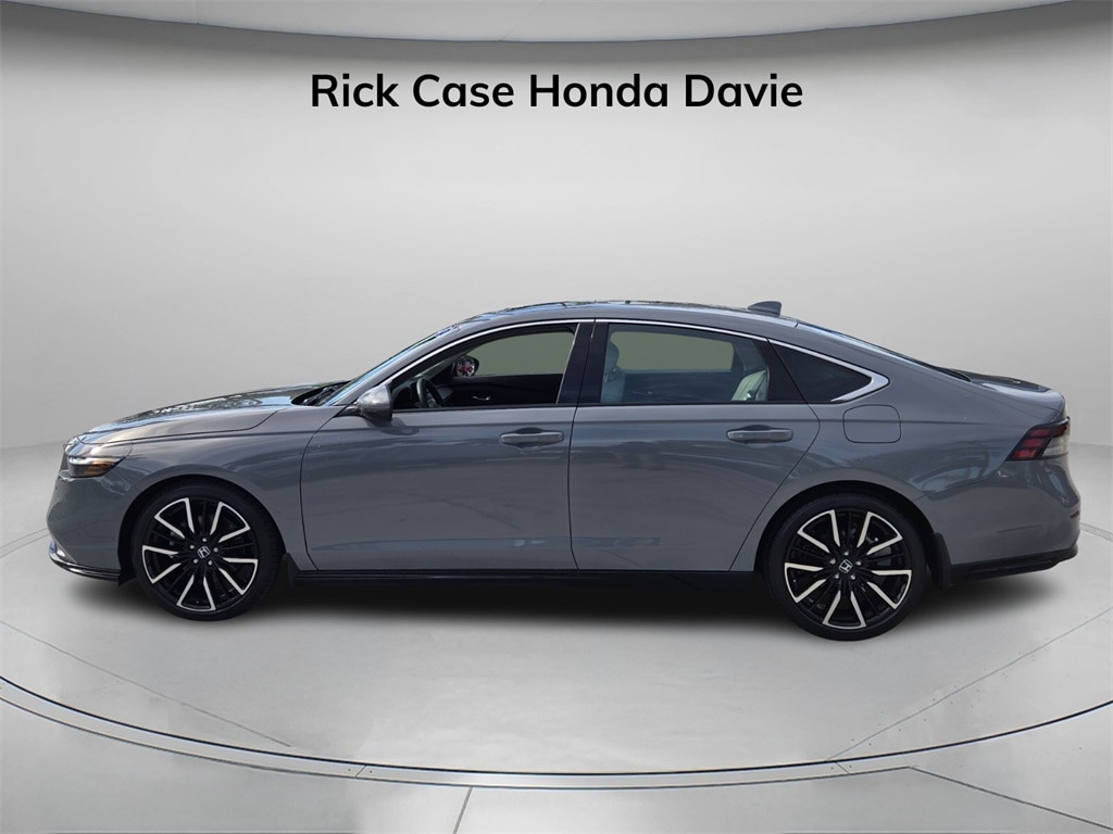 Used 2025 Honda Accord Hybrid Touring Sedan