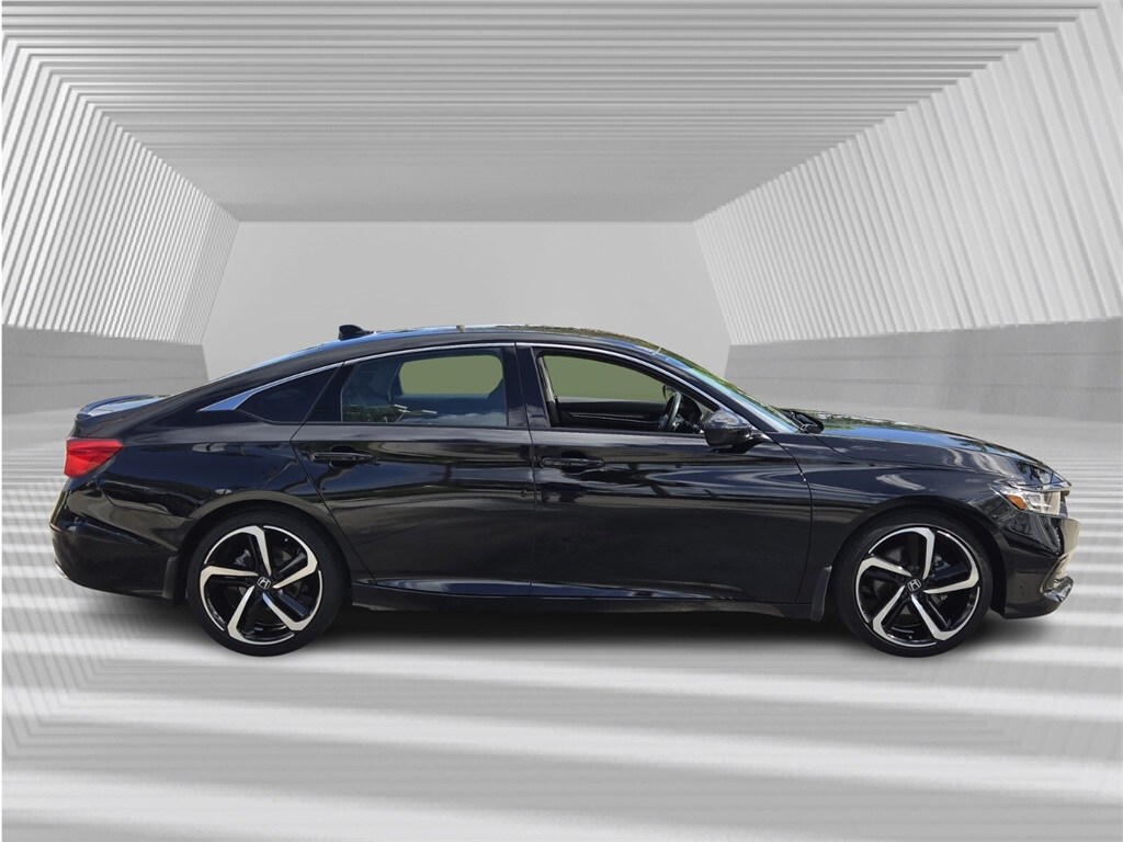 2022 Honda Accord Sport SE photo 2