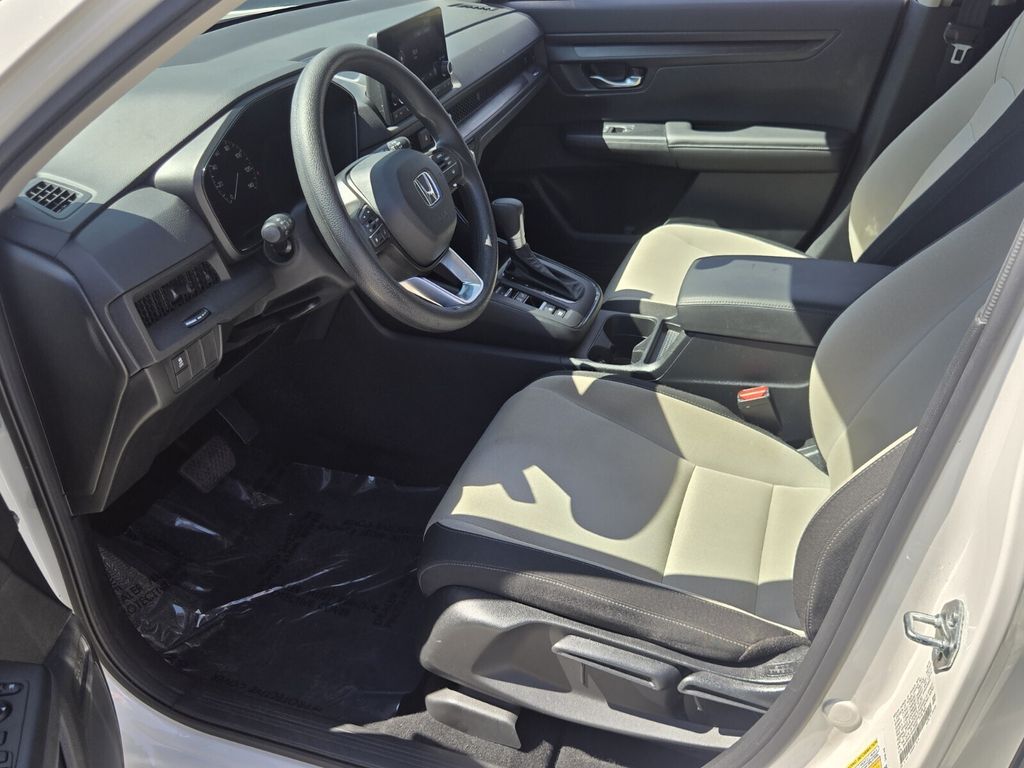 2025 Honda CR-V LX - Photo 10