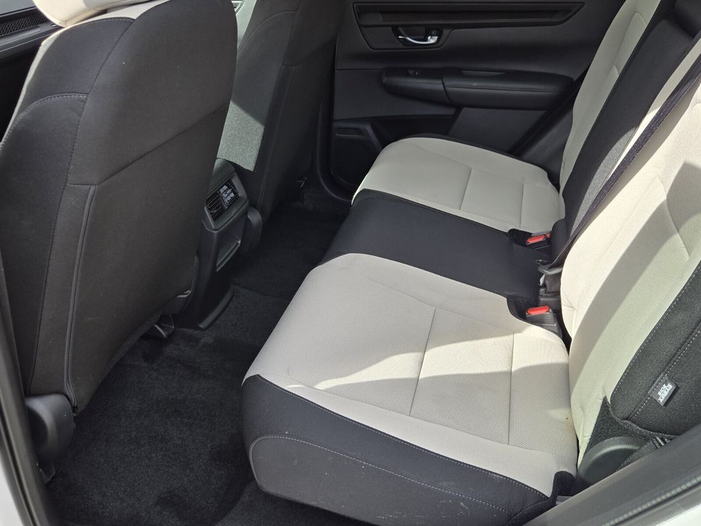 2025 Honda CR-V LX - Photo 11