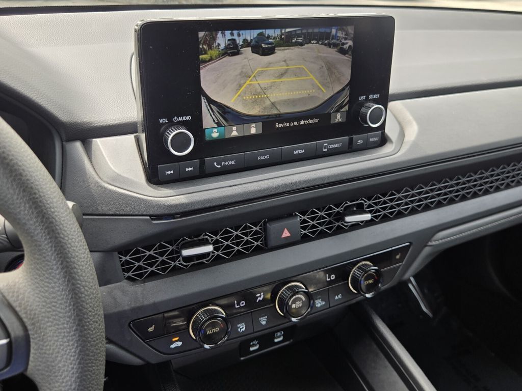 2025 Honda Accord SE - Photo 21