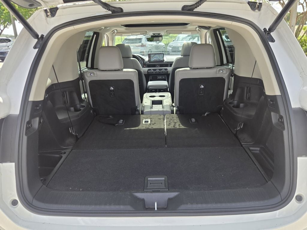 2023 Honda Pilot Touring - Photo 16