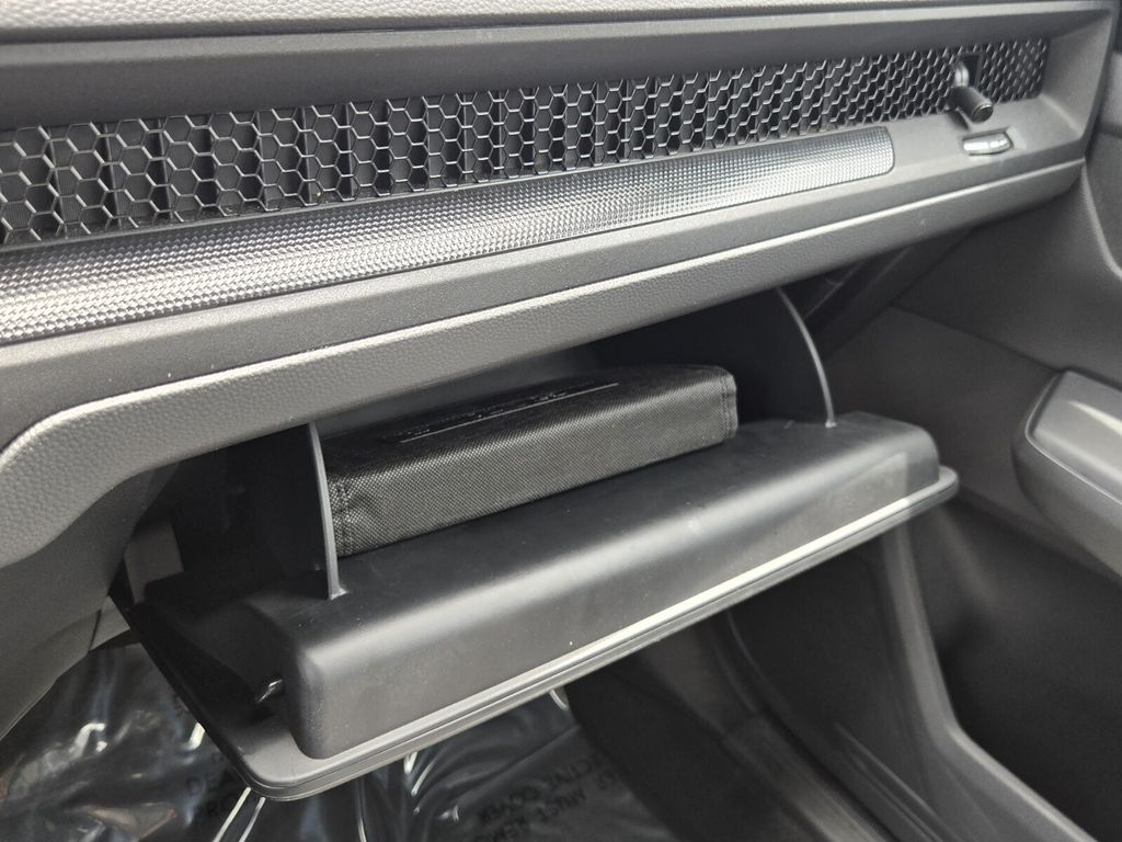 2025 Honda CR-V EX - Photo 22