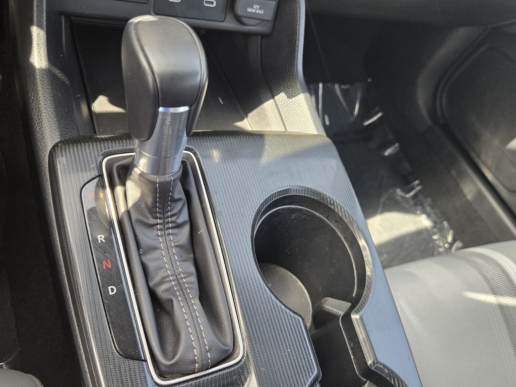 2025 Honda Civic Hatchback Sport - Photo 20