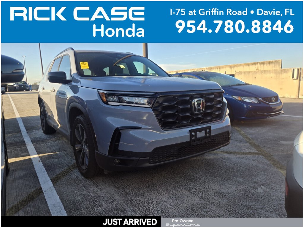 Used 2025 Honda Pilot Sport SUV