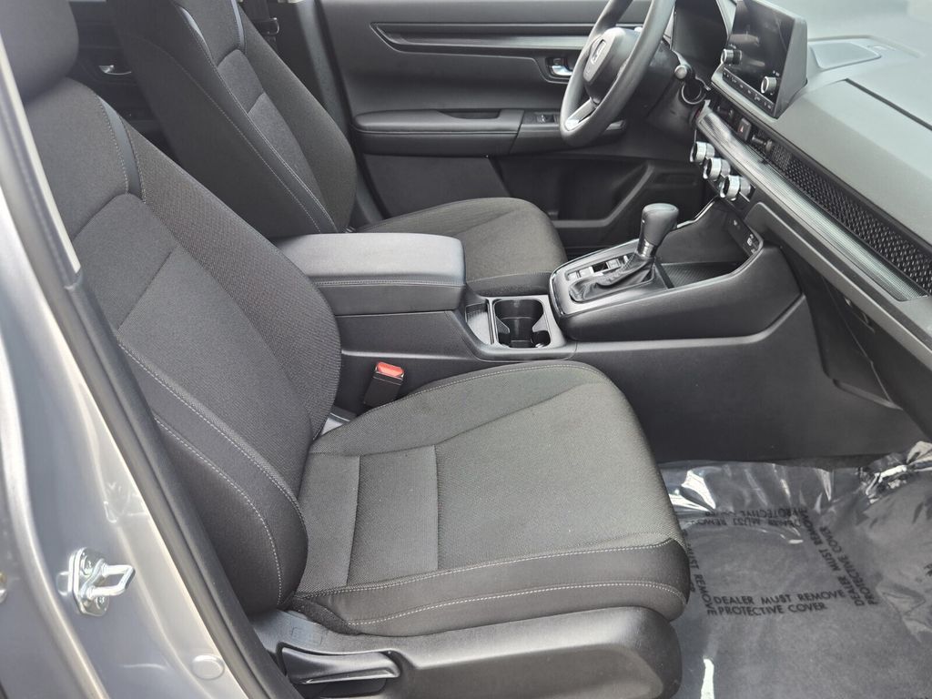 2024 Honda CR-V LX - Photo 17