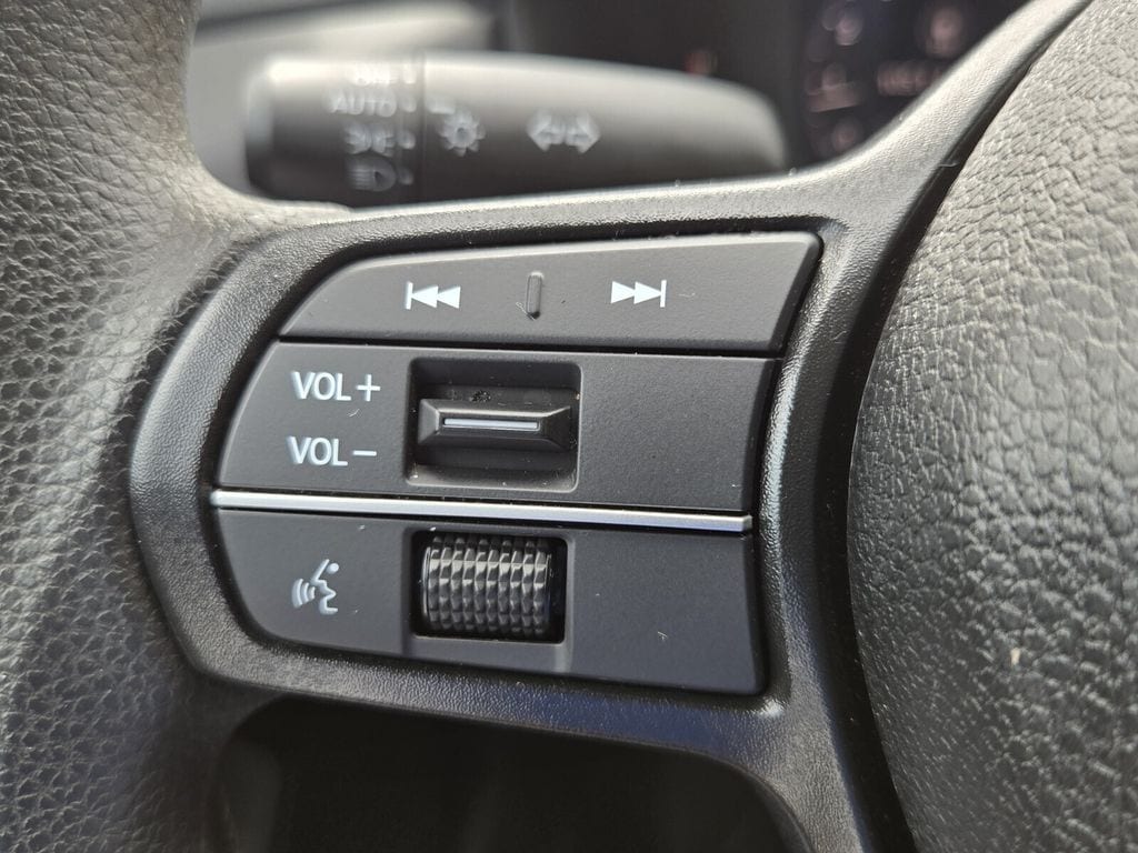 2025 Honda Accord LX - Photo 23