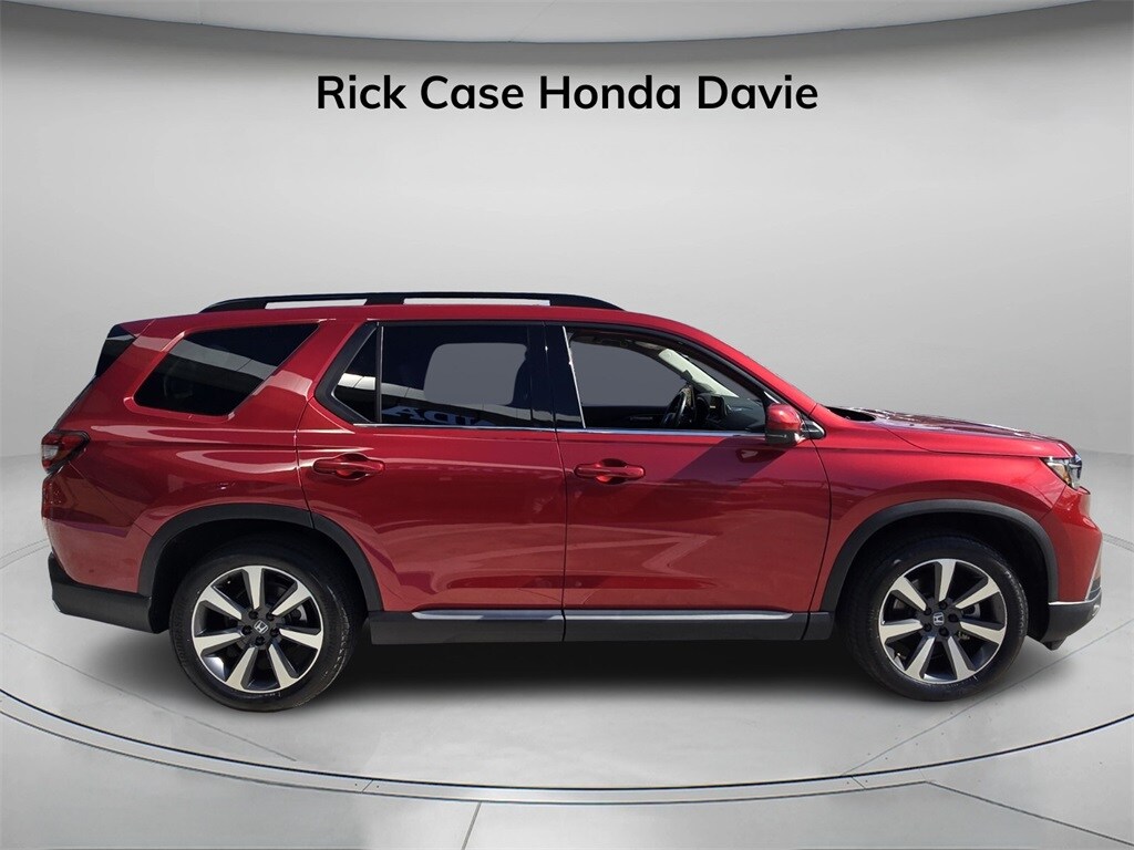 Used 2023 Honda Pilot Touring SUV