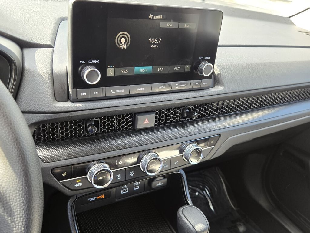 2025 Honda CR-V EX - Photo 18