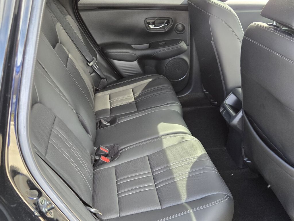2024 Honda HR-V EX-L - Photo 14