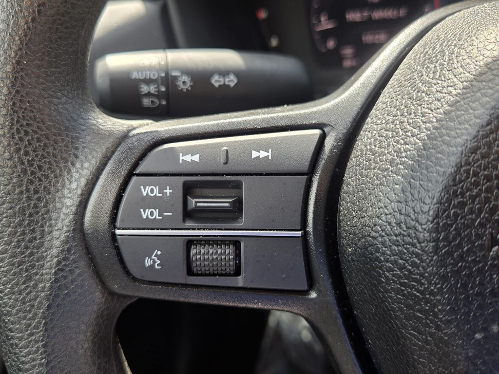 2025 Honda Accord LX - Photo 23