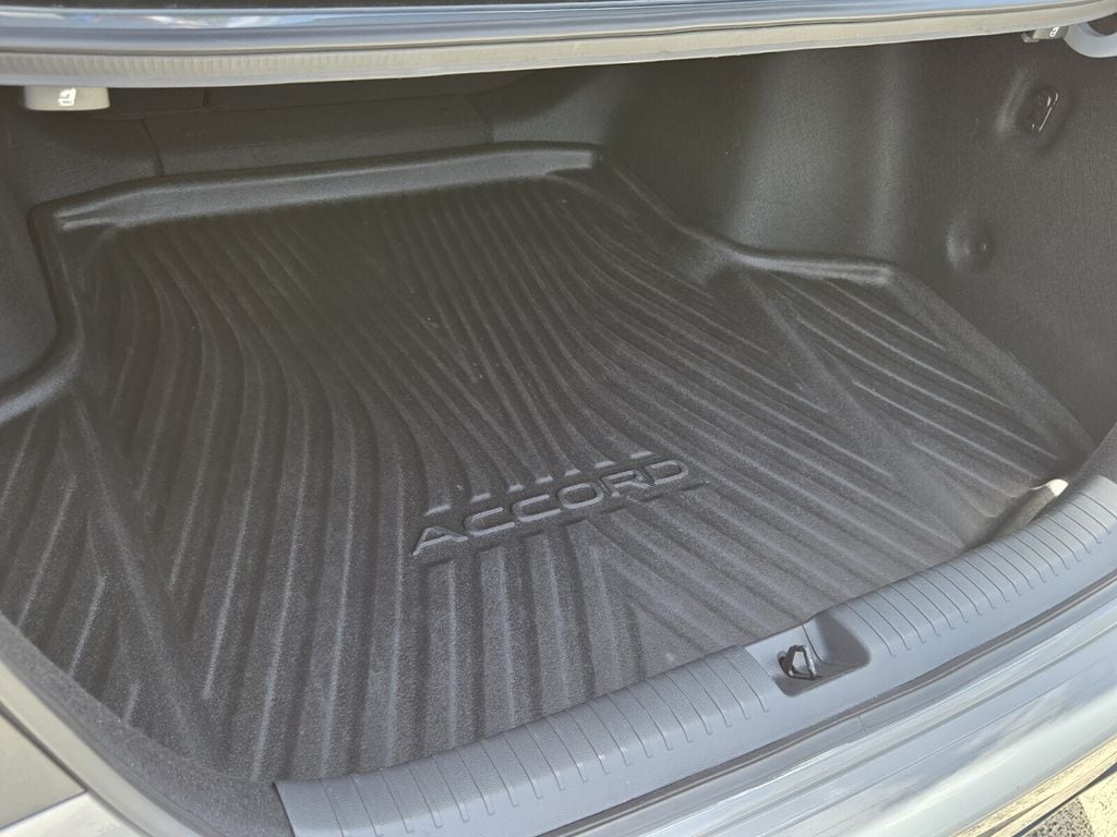 2025 Honda Accord Hybrid Sport-L - Photo 14