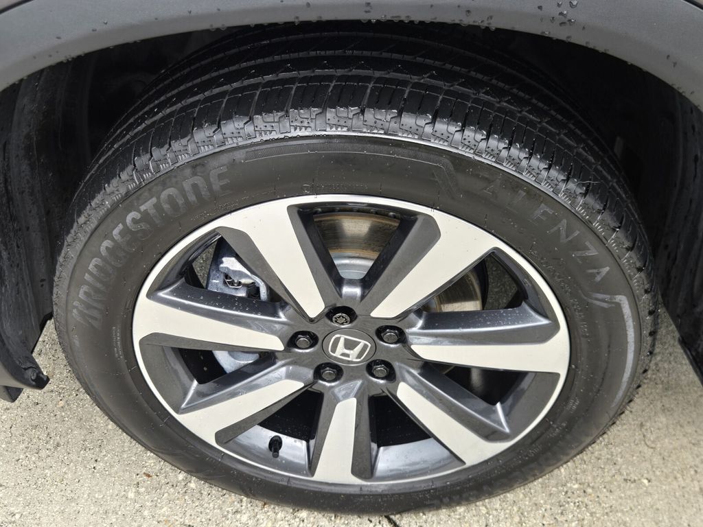2025 Honda Pilot Touring - Photo 10