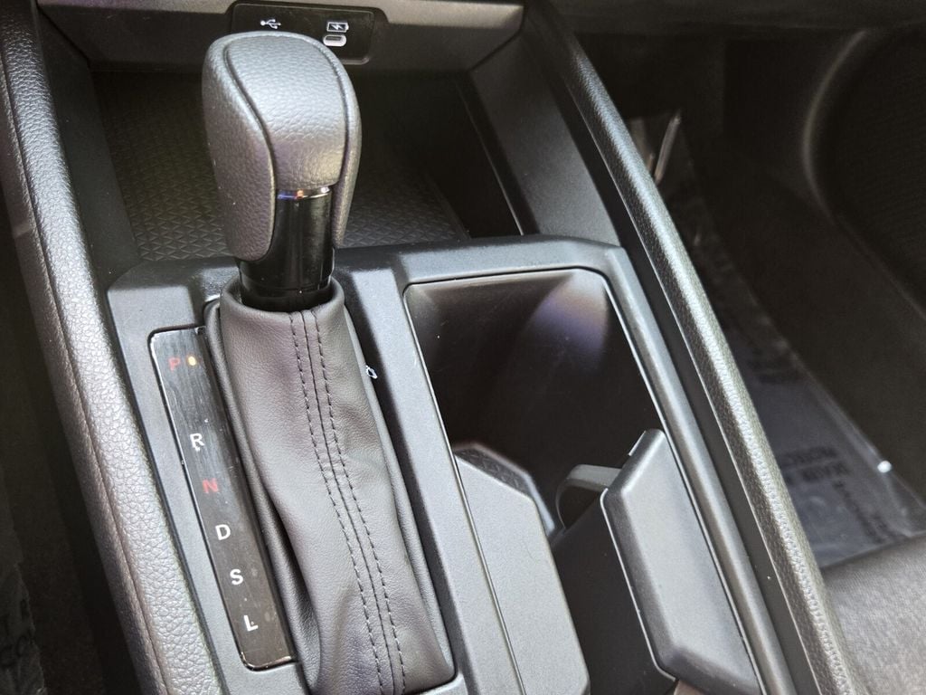 2025 Honda Accord LX - Photo 17