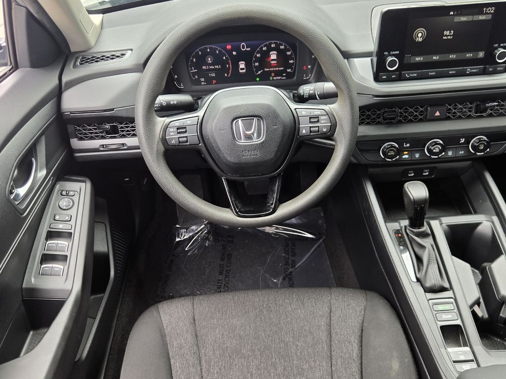 2024 Honda Accord LX - Photo 12