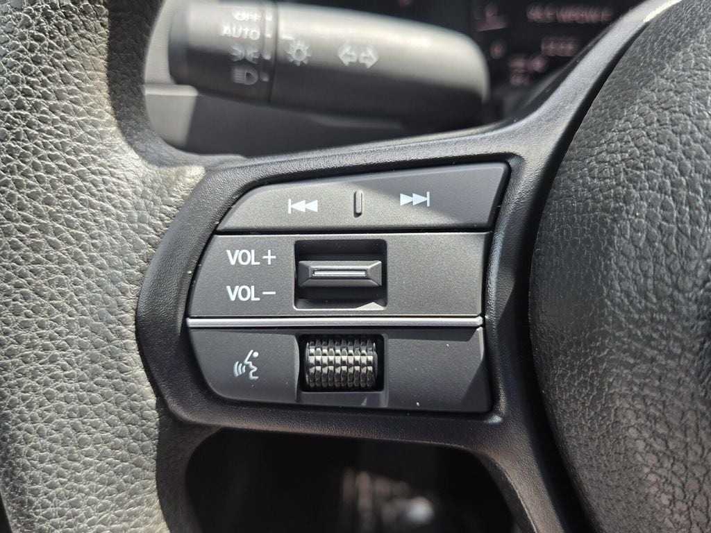 2025 Honda Accord LX - Photo 24