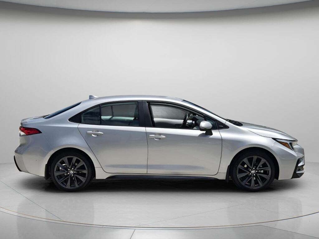 Used 2025 Toyota Corolla SE Sedan