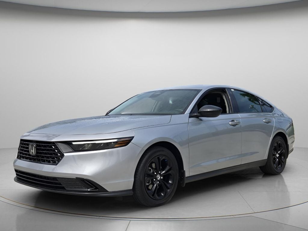 2025 Honda Accord SE - Photo 9