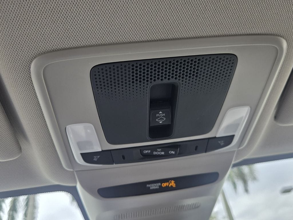 2025 Honda HR-V EX-L - Photo 21