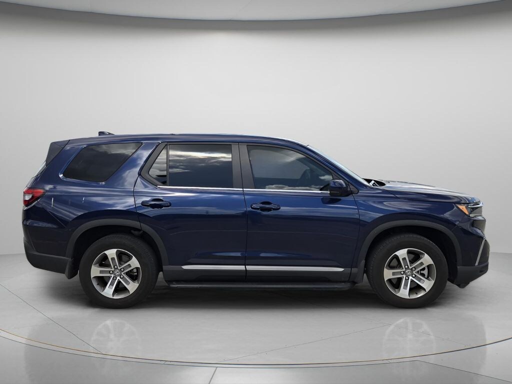 Used 2024 Honda Pilot EX-L 8 Passenger SUV