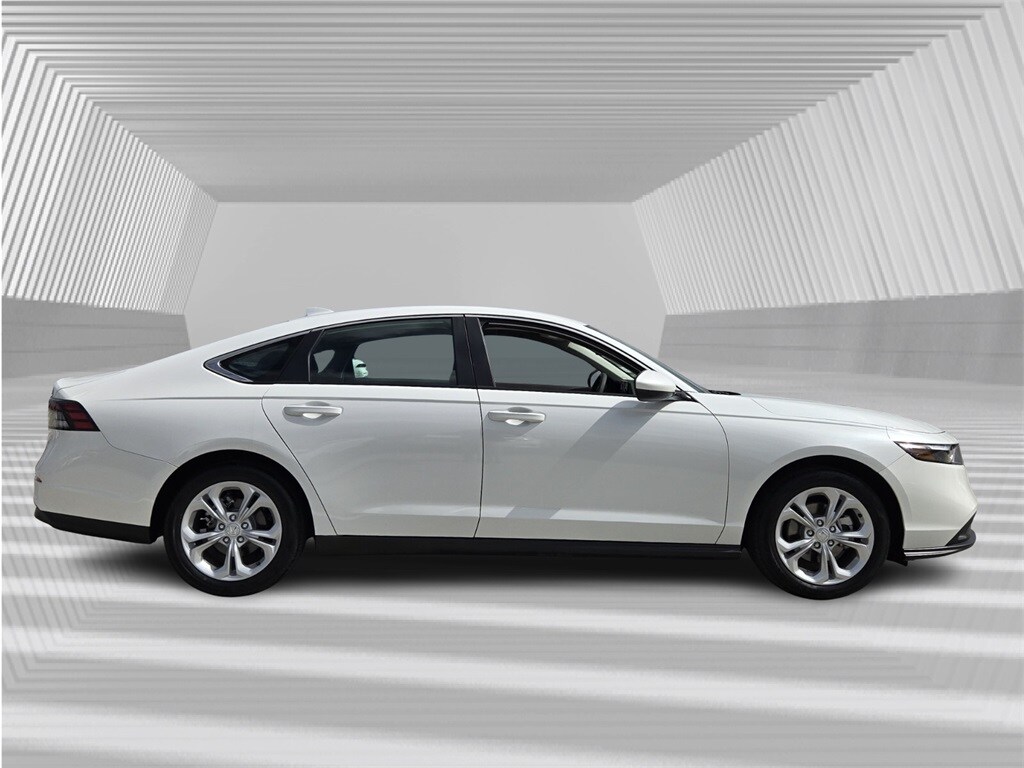 2024 Honda Accord LX photo 2