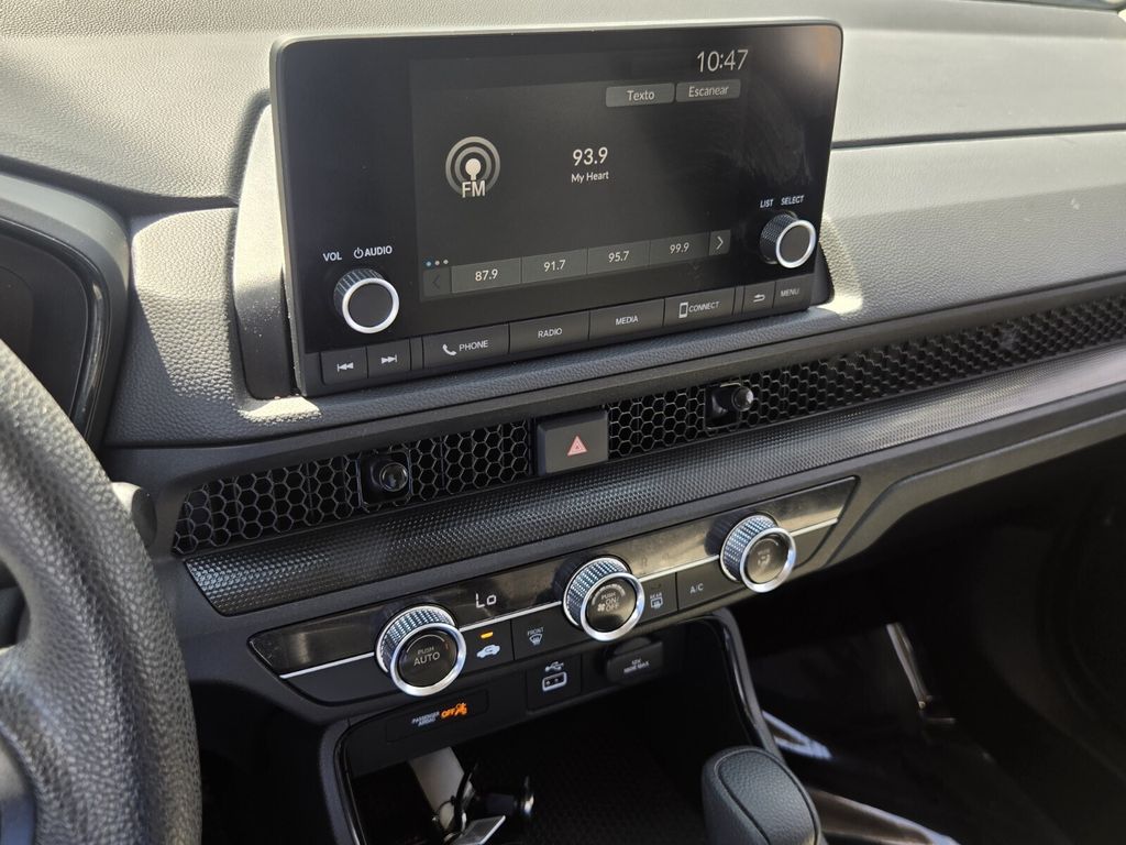 2025 Honda CR-V LX - Photo 19