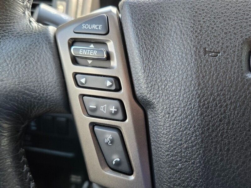 2024 Nissan Titan SV - Photo 23