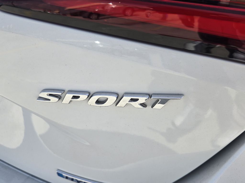 2025 Honda Civic Hatchback Sport - Photo 14