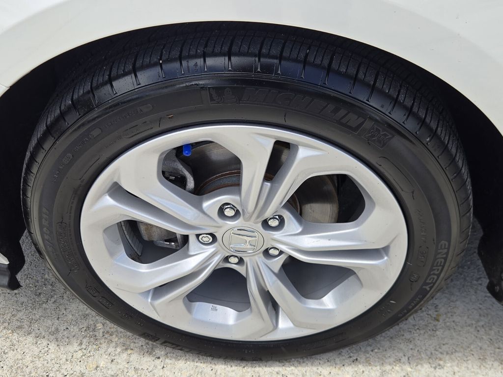 2025 Honda Accord LX - Photo 9