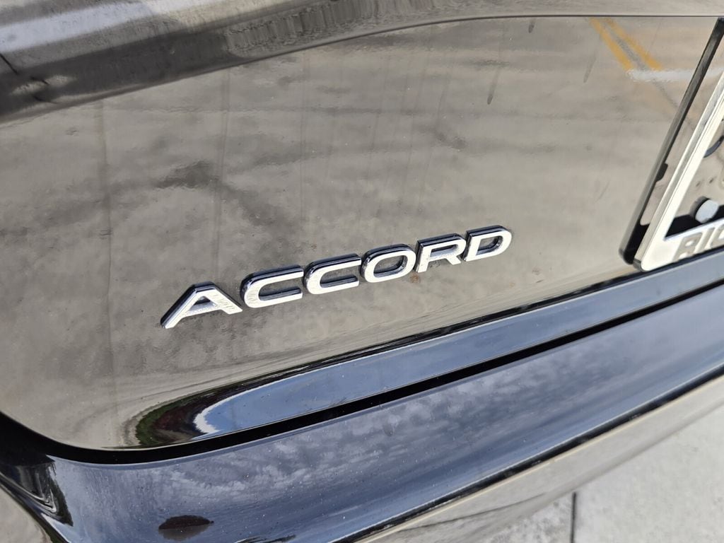 2025 Honda Accord SE - Photo 14