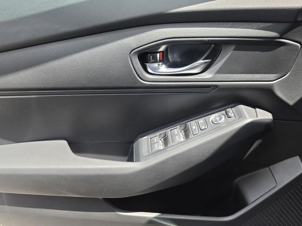 2025 Honda Accord LX - Photo 26