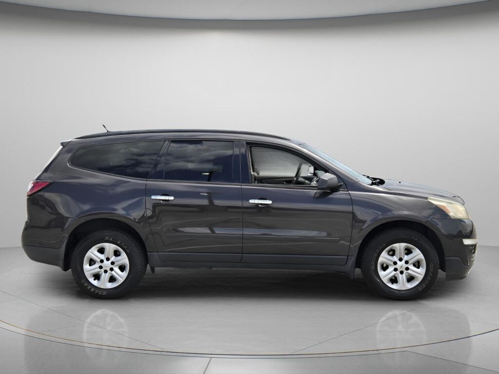 Used 2015 Chevrolet Traverse LS SUV
