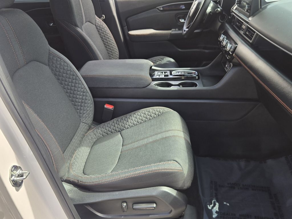 2023 Honda Pilot Sport - Photo 20