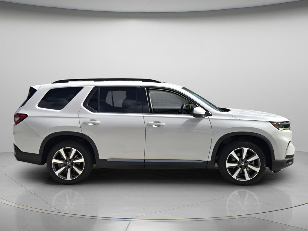 2023 Honda Pilot Touring - Photo 3