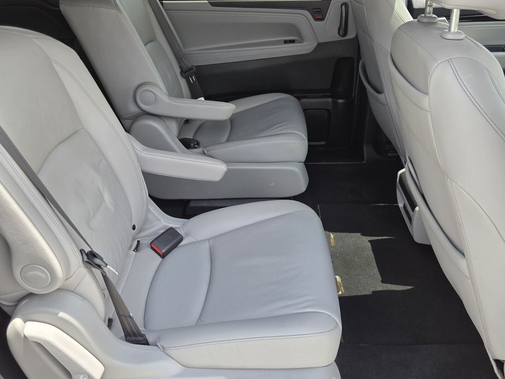 2024 Honda Odyssey Touring - Photo 17
