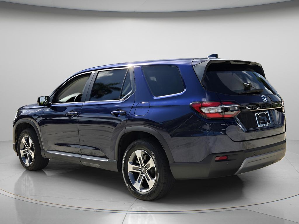 2025 Honda Pilot EX-L - Photo 8