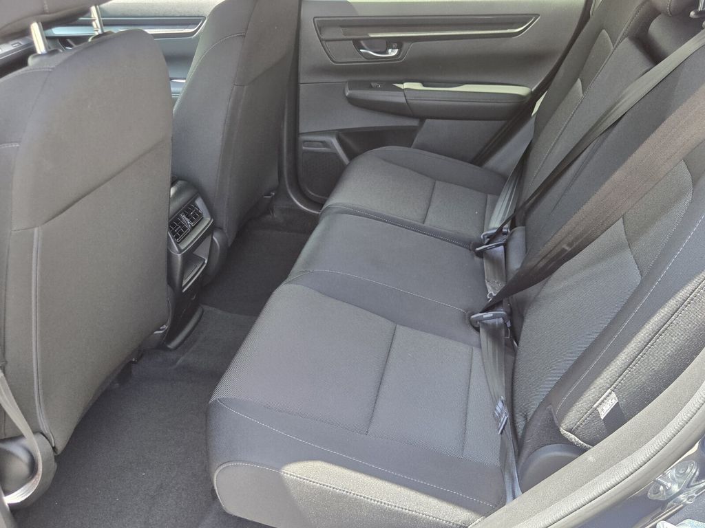 2025 Honda CR-V LX - Photo 11