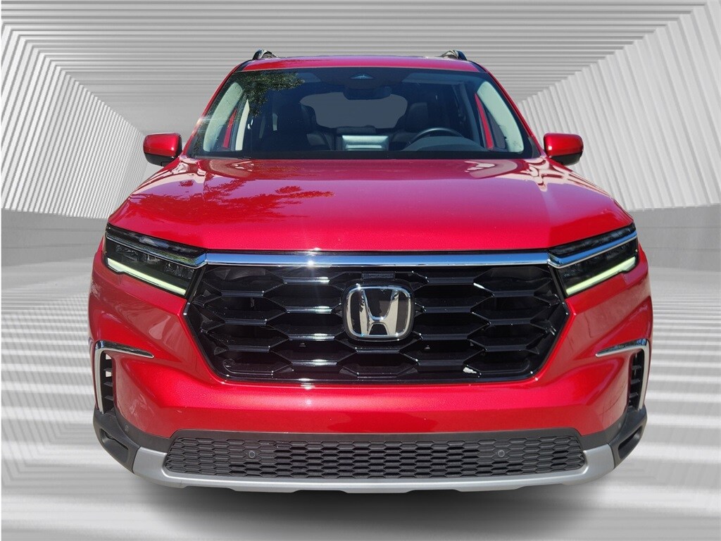 2024 Honda Pilot Touring photo 3