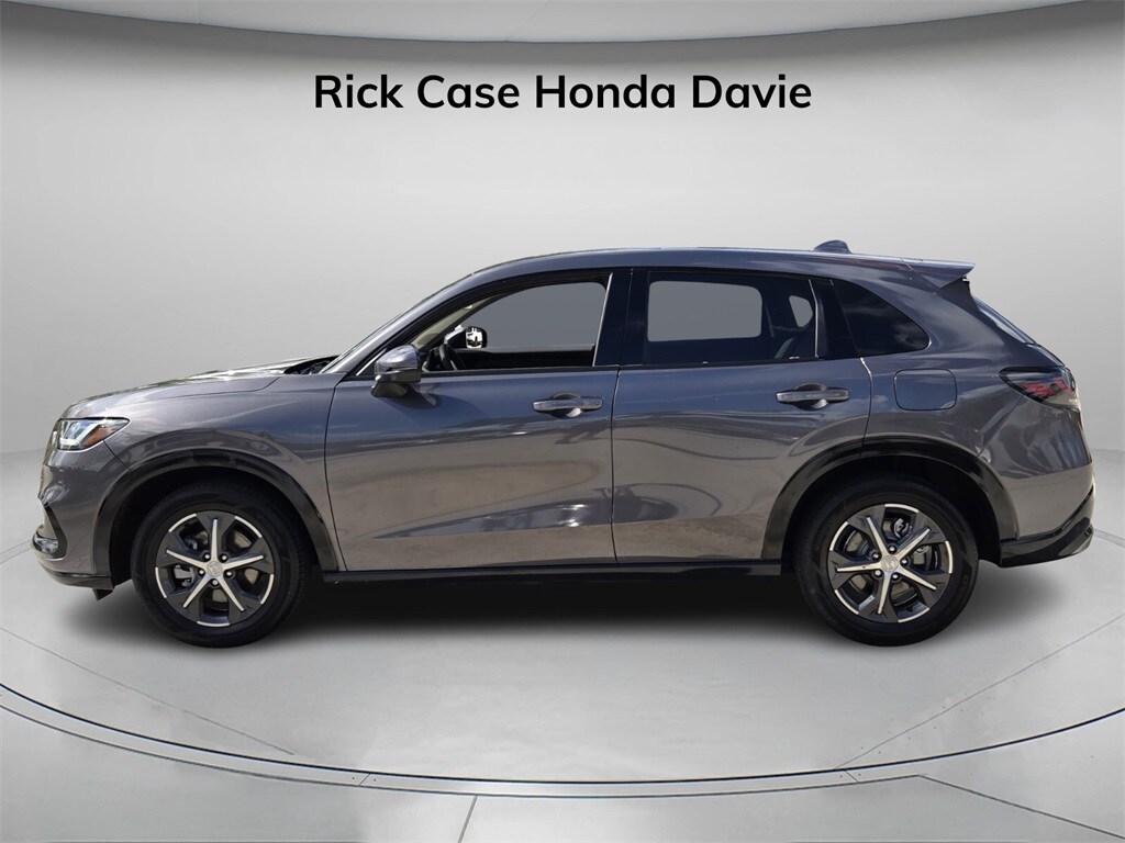 2025 Honda HR-V EX-L photo 3