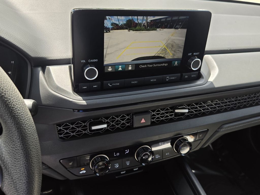 2025 Honda Accord SE - Photo 20